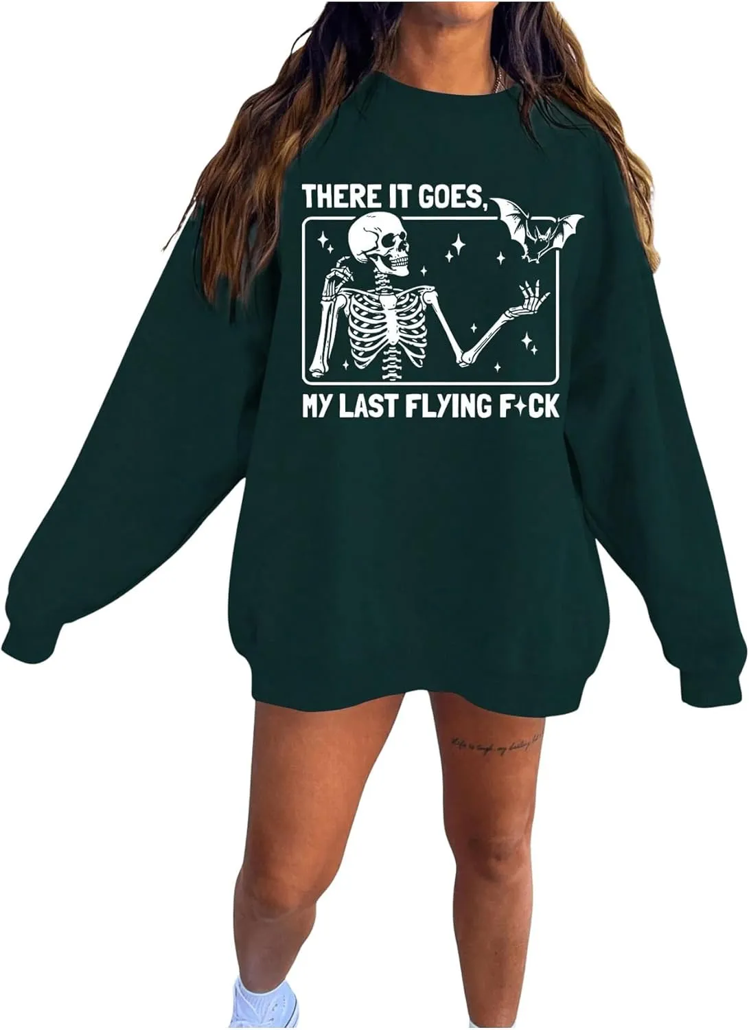 SHENHE Women's Oversized Graphic Skeleton Bat Print Crewneck Funny Halloween Sweatshirt